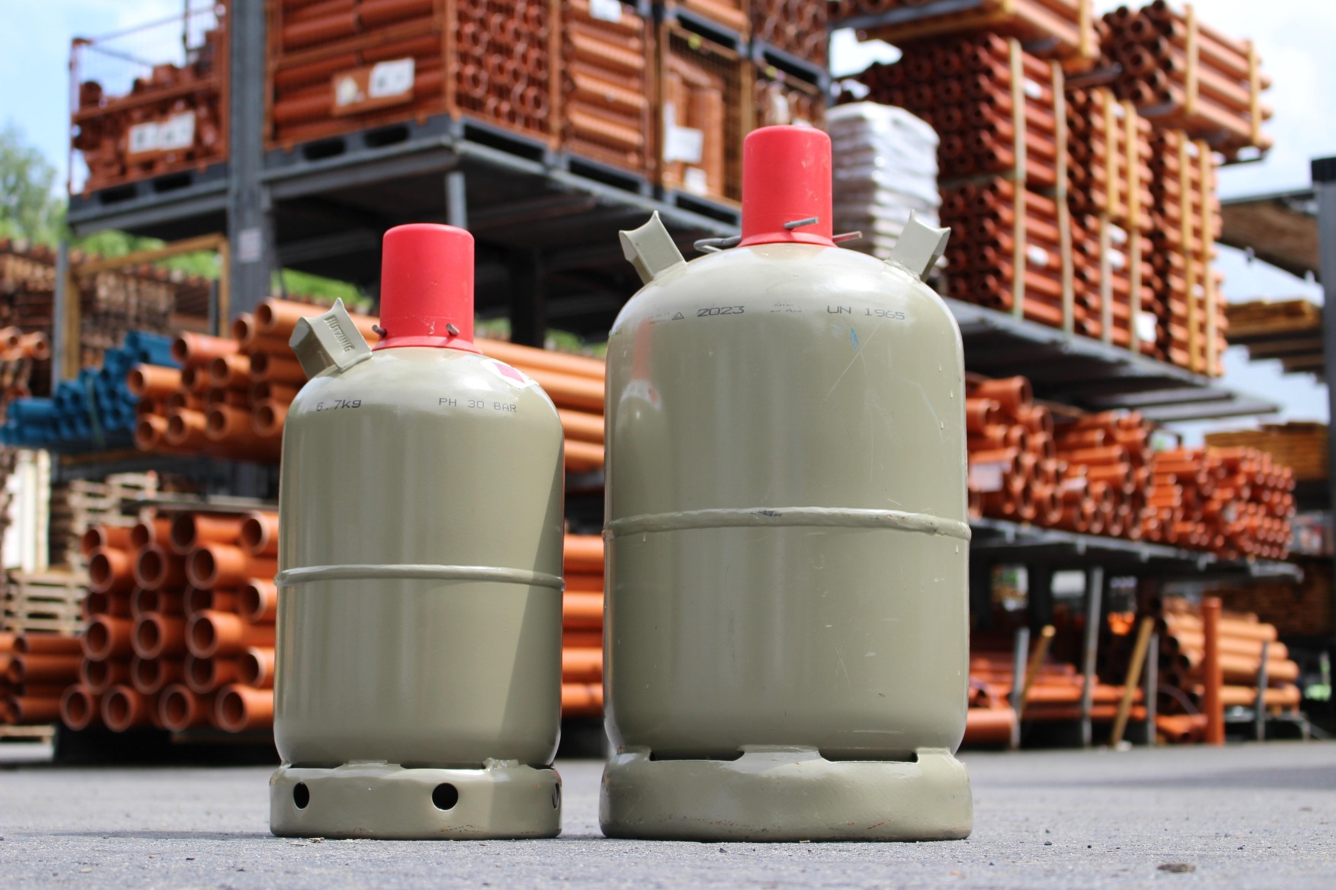 gas bottles 1750491 1920